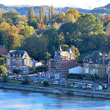Mes Caprices B&B Villa Mosan Bord De Meuse Намюр Екстериор снимка