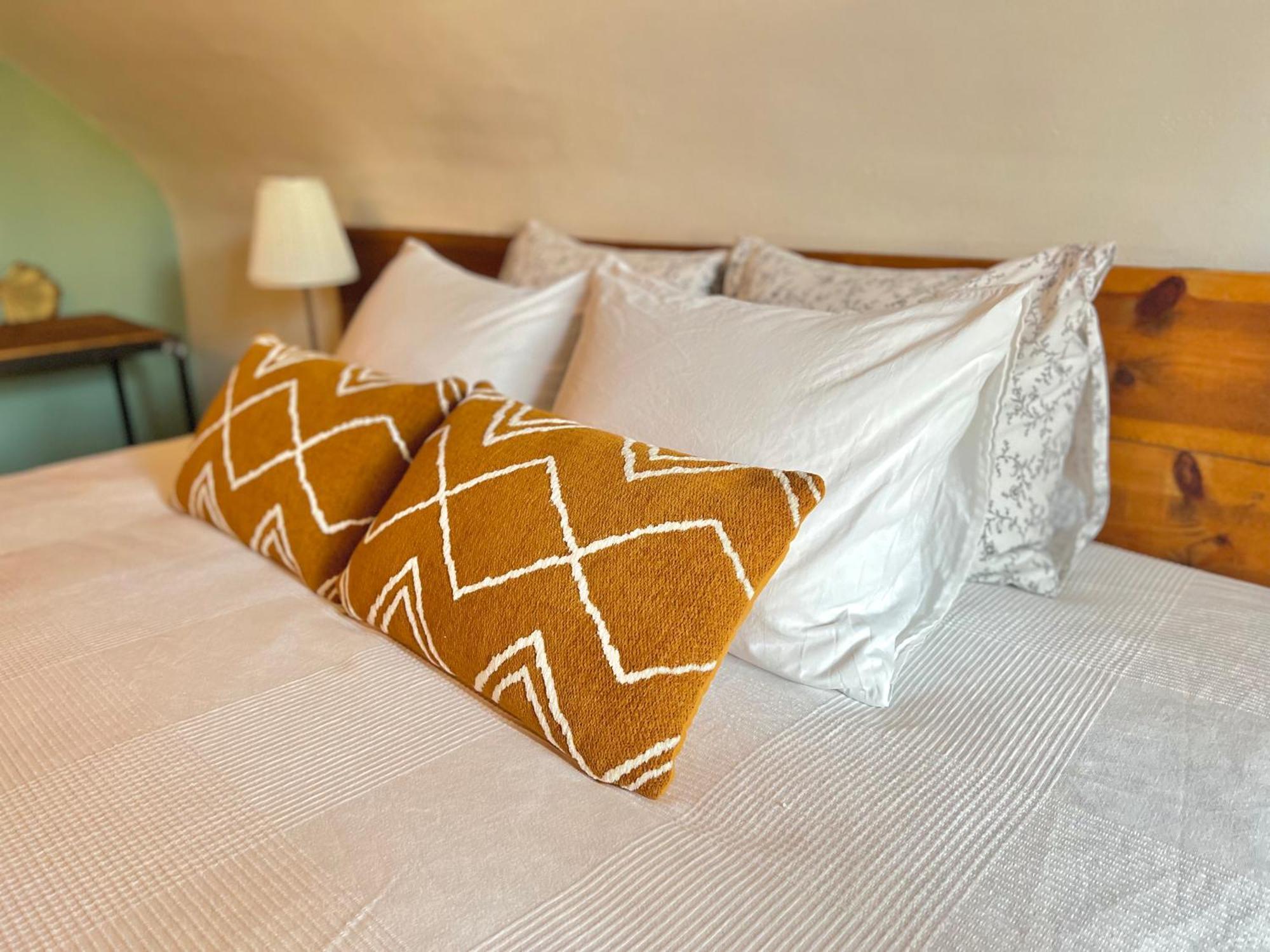Mes Caprices B&B Villa Mosan Bord De Meuse Намюр Екстериор снимка